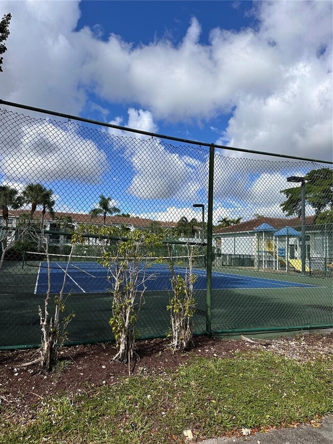 Building Photo - 2-Bed, 2-Bath Apartment with Garage Resort...