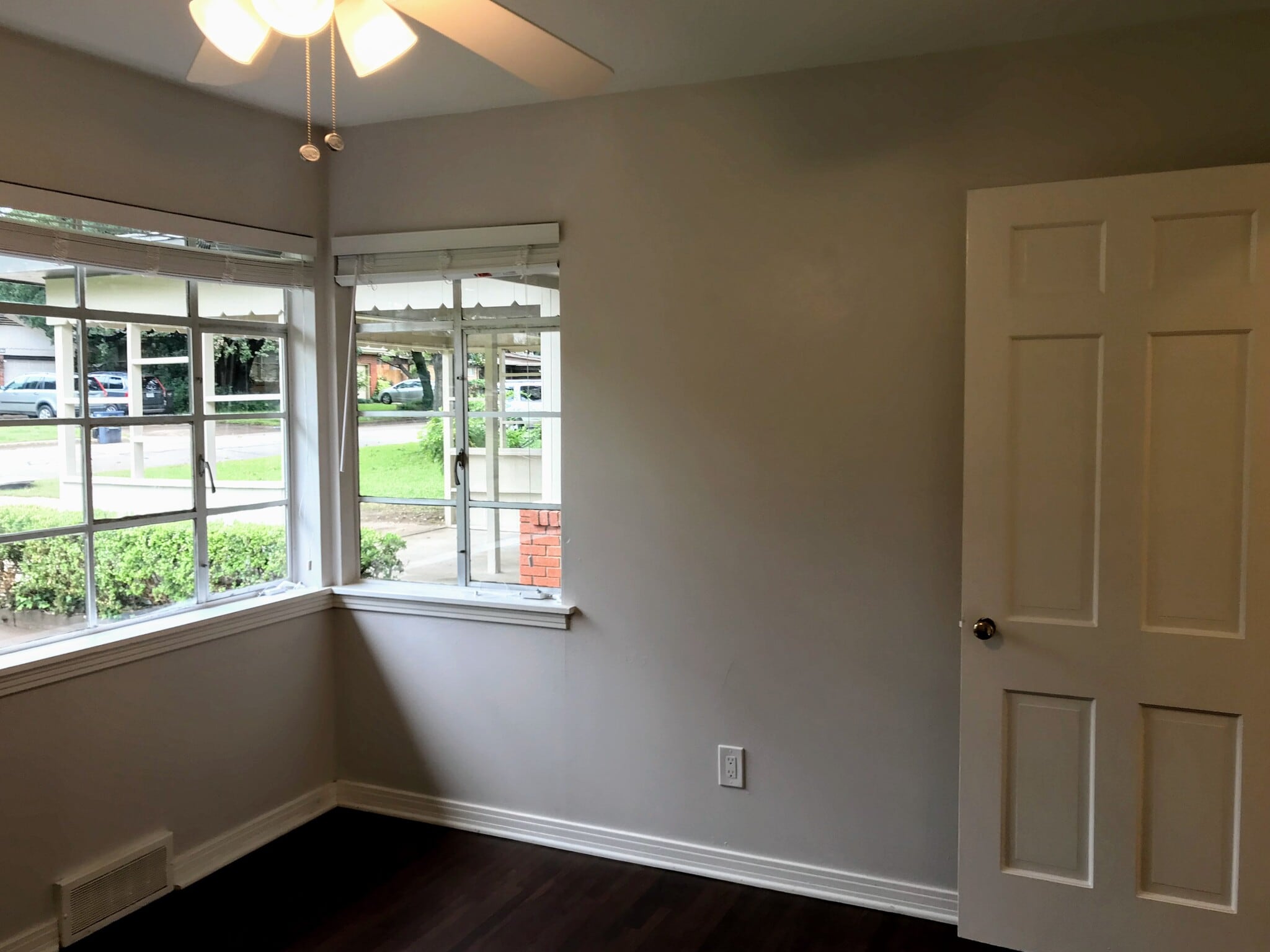 Building Photo - 3108 Medina Ave