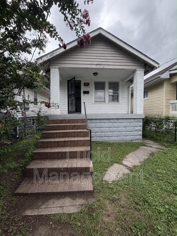 Building Photo - 536 W Evelyn Ave