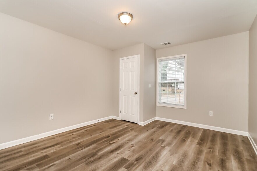 Building Photo - 204 Remington Pl Dr