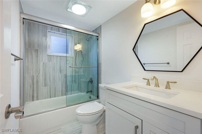 Building Photo - 212 Banyan Blvd