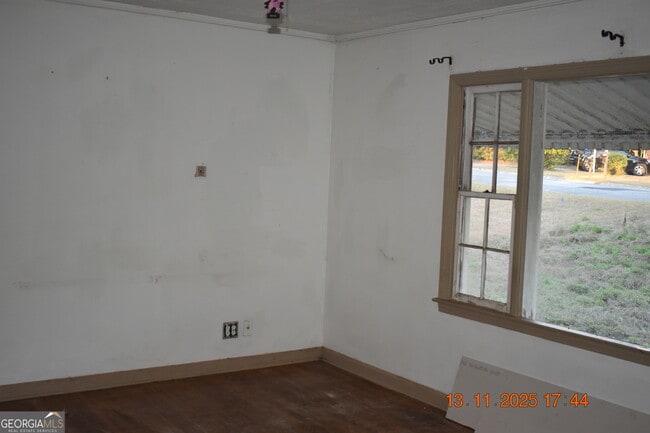 Building Photo - 3189 Somerset Dr