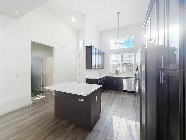 Building Photo - 1843 Manitoba Ct