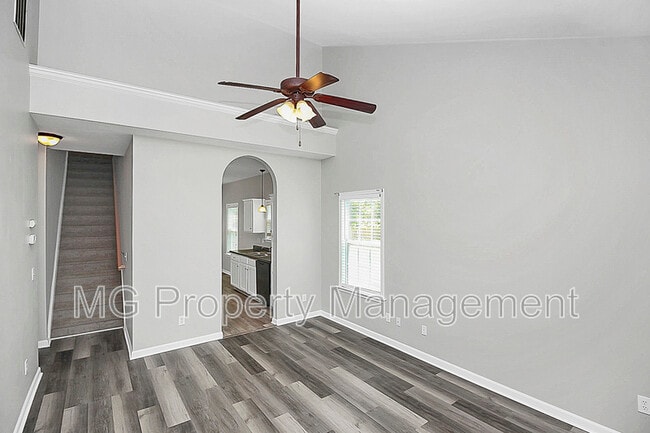 Building Photo - 162 Brookshire Dr