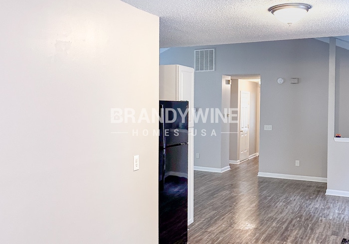 Building Photo - 1414 Waterton Trail