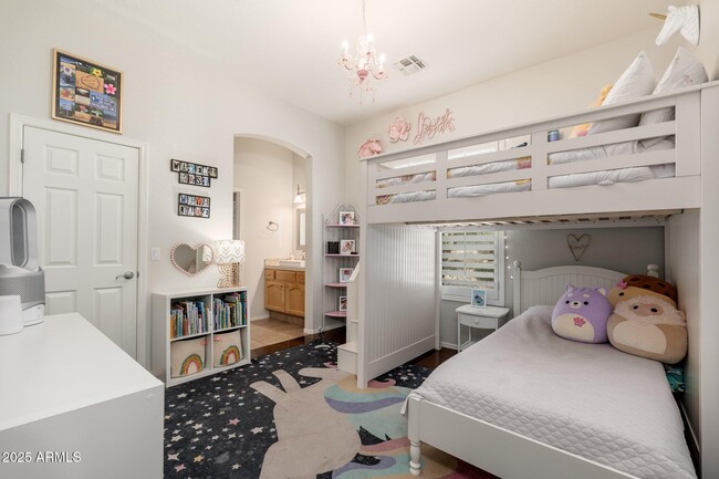 Building Photo - 5712 E Blue Sky Dr