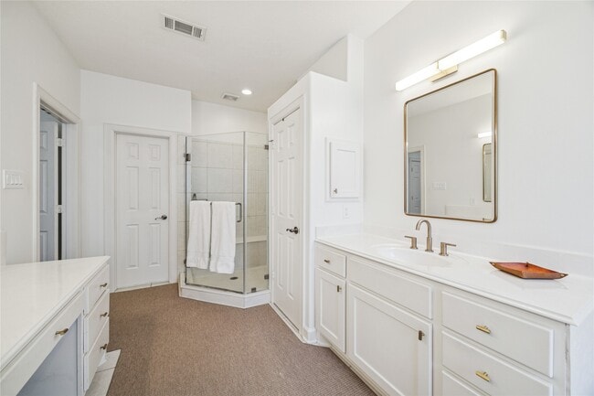 Building Photo - 811 Patterson St