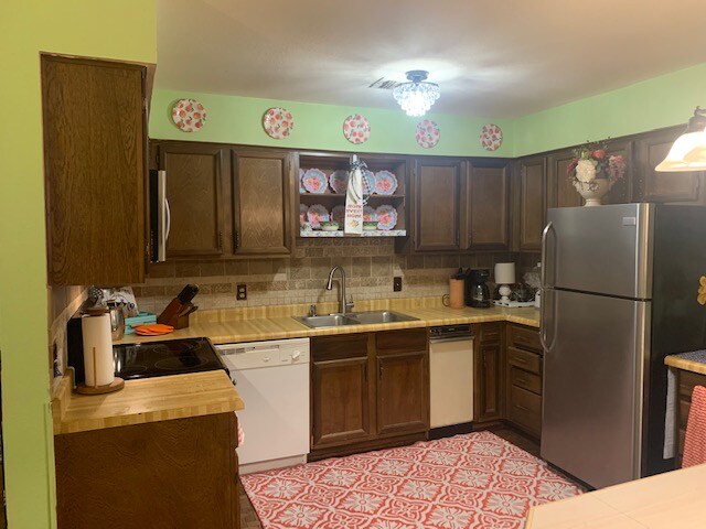 Building Photo - 4119 Medical Dr