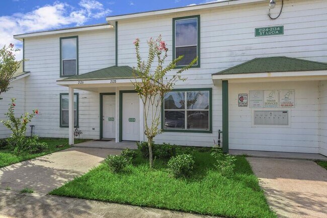 Primary Photo - 2117 Saint Lucia Calle