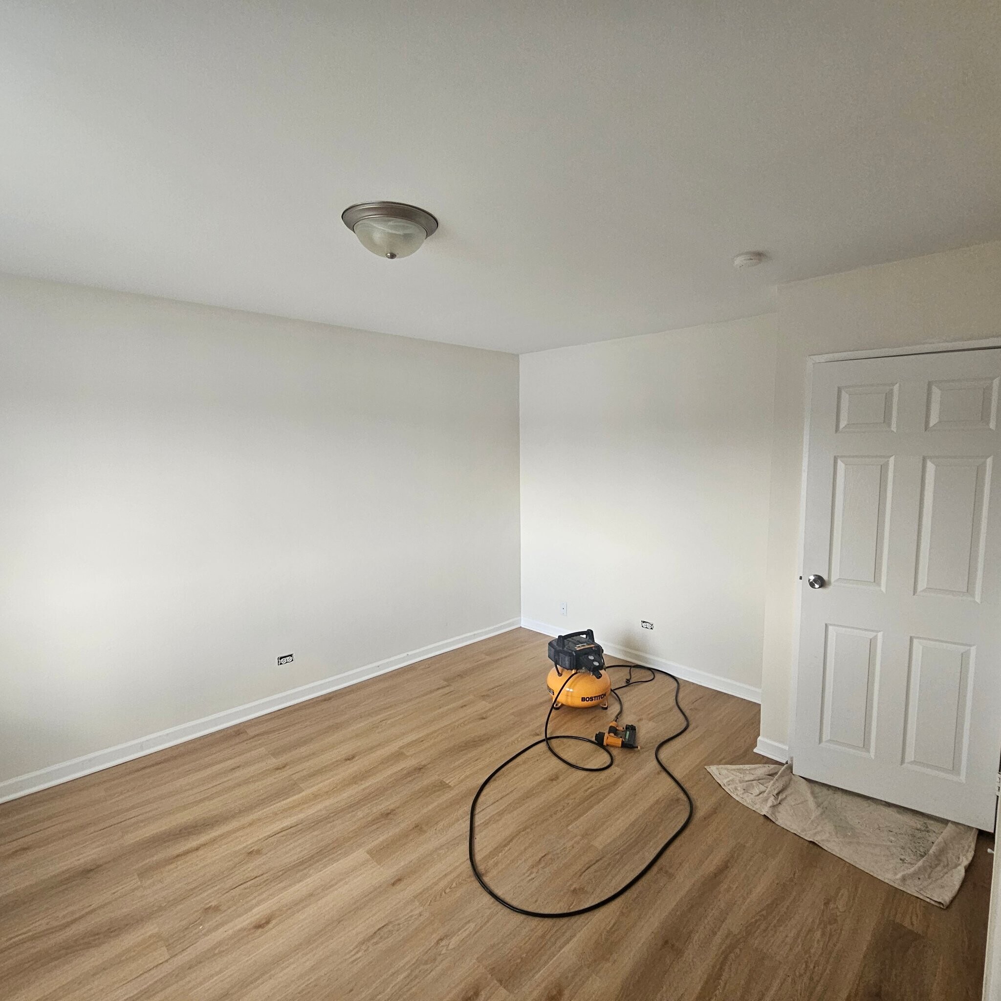 Building Photo - 9390 Bay Colony Dr