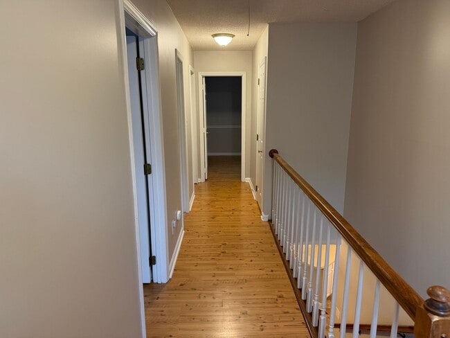 Building Photo - Spacious Four Bedroom Home Near Quail Hollow Neighborhoods!