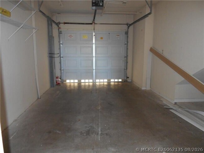 Building Photo - 2058 Alta Meadows Ln