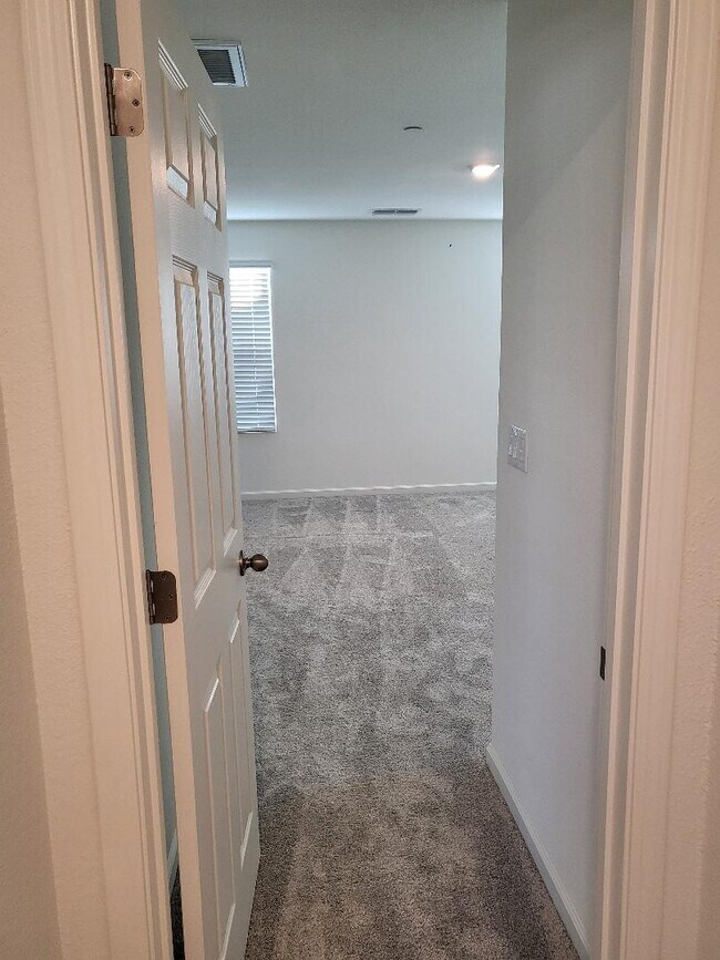 Building Photo - 4902 Bufflehead Ln