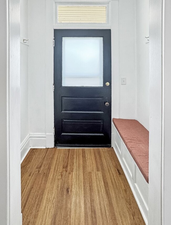 Building Photo - 603 Franklin Ave