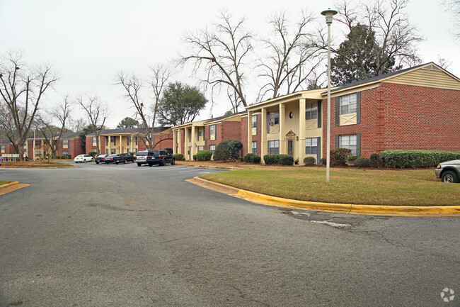 Shoreham Apartments - Albany, GA | Apartment Finder