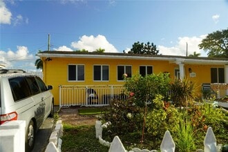 Building Photo - 4370 NW 174th Dr