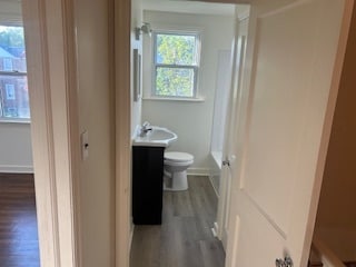 Building Photo - 1122 Coyne Pl