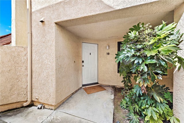 Primary Photo - 19 Grenada St