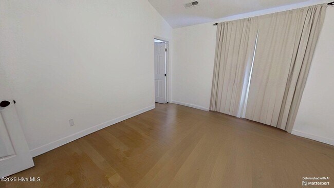 Building Photo - 7106 Haven Way