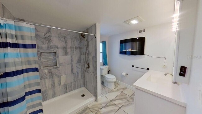 Building Photo - 3729 31st Ave S