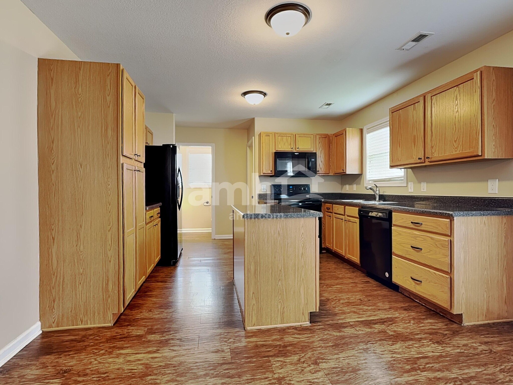 Building Photo - 7904 Mill Park Ln