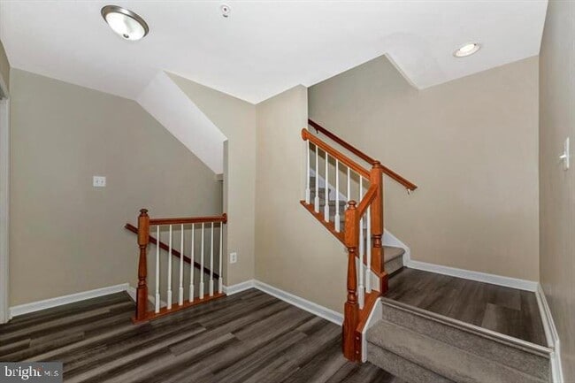 Building Photo - 100 Quail's Nest Way