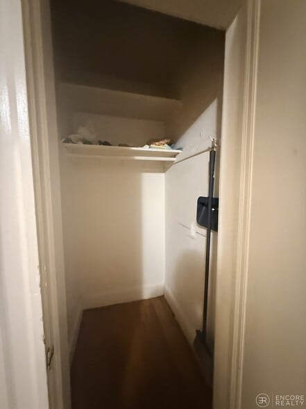 Building Photo - 110 Riverway