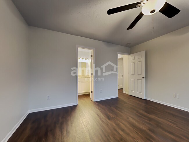 Building Photo - 11223 Boston Way