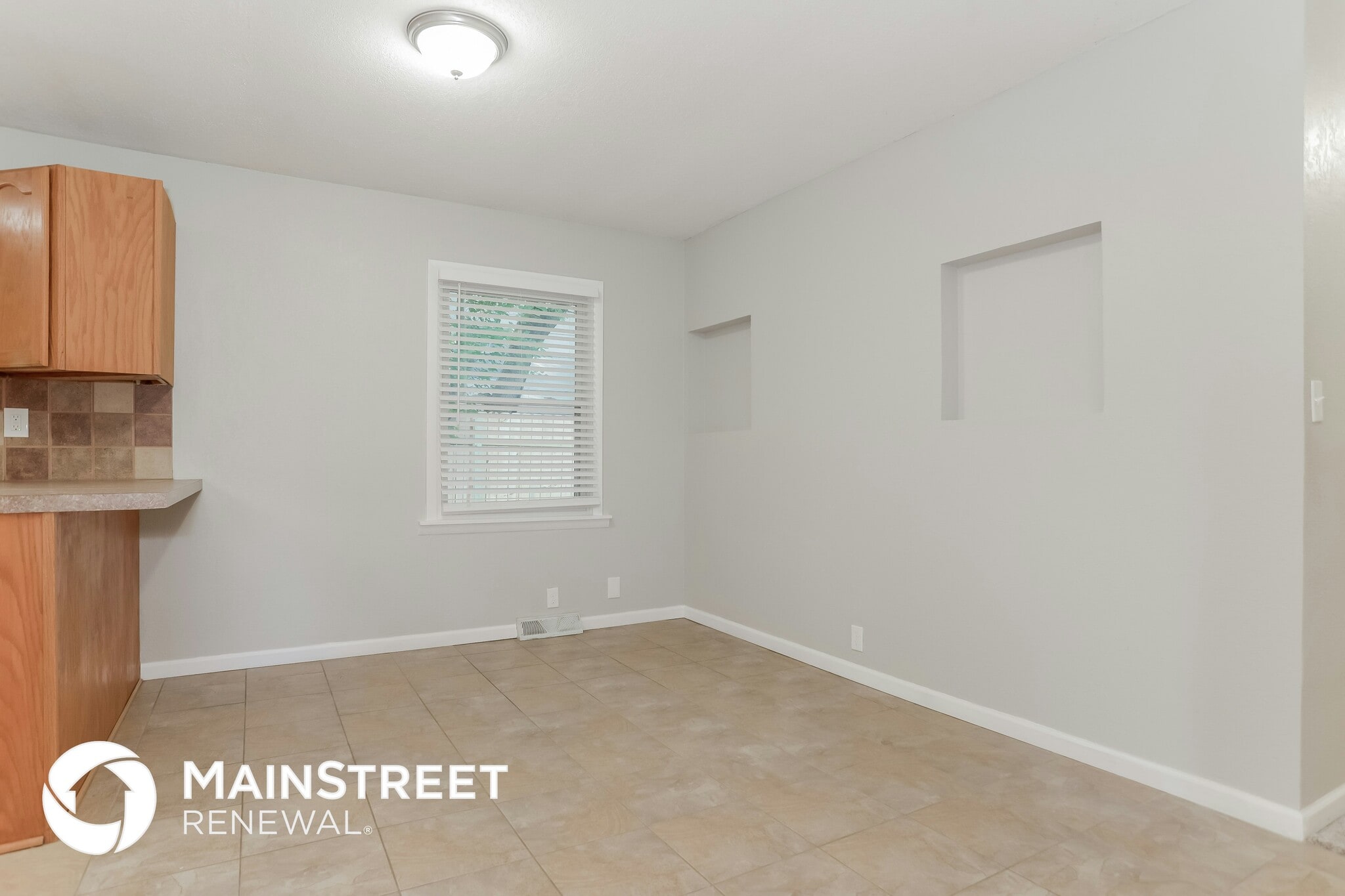 Building Photo - 1113 Quincy St