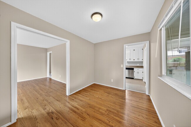 Building Photo - 2327 Mura Dr
