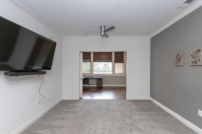 Building Photo - 2929 McGee Trafficway