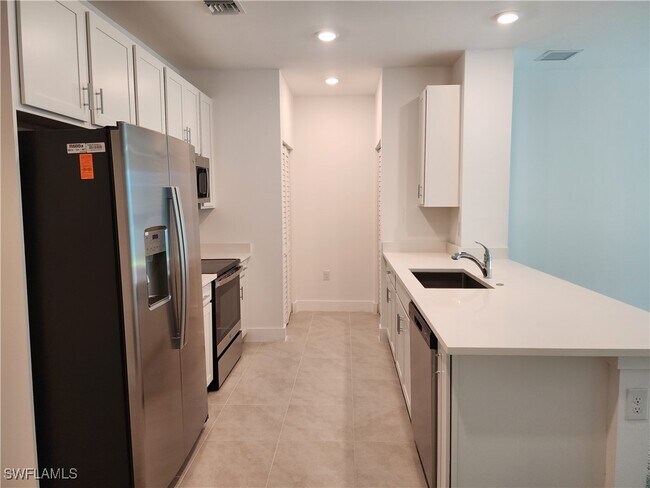 Building Photo - 26401 Coco Cay Cir