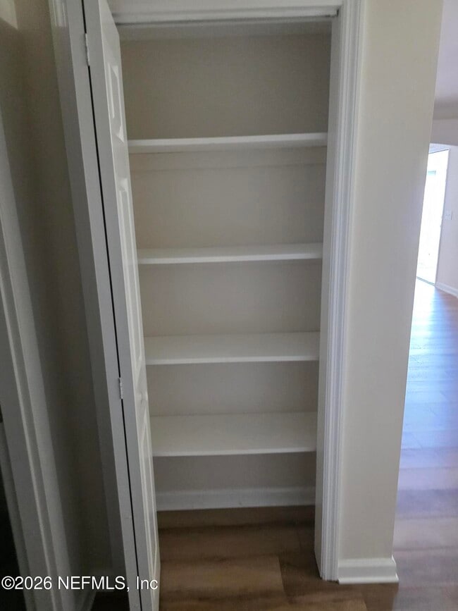 Building Photo - 3616 Toledo Rd