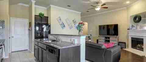 Building Photo - 11701 Summer Springs Dr