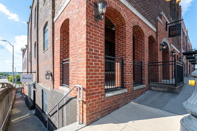 Building Photo - 126 McCammon Ave