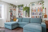 Building Photo - 125 E Moreland Ave