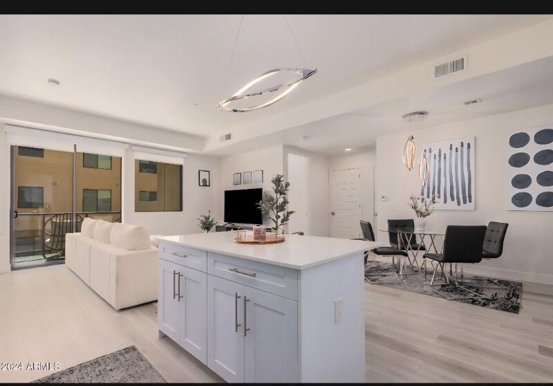 Building Photo - 7300 E Earll Dr