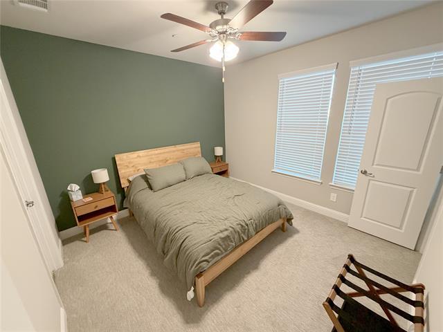 Building Photo - 328 Greenhouse Dr