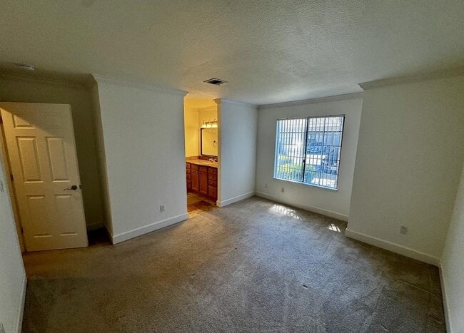 Building Photo - 331 Eastridge Dr