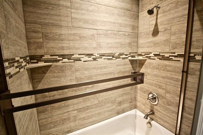 Building Photo - 418 Cumberland Ridge Ct