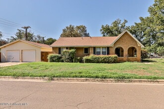 Building Photo - 3001 22nd St