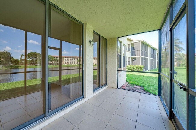 Building Photo - 1238 S Military Trail