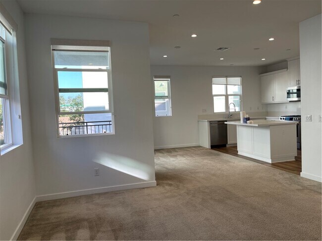 Building Photo - 2320 Synergy