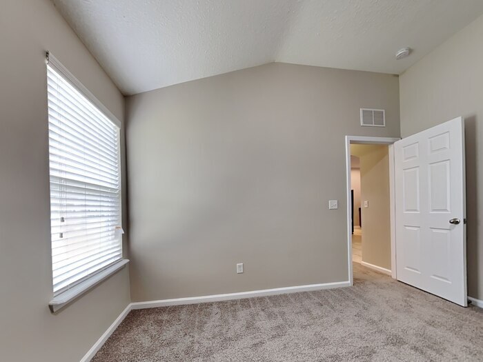 Building Photo - 83195 Purple Martin Dr
