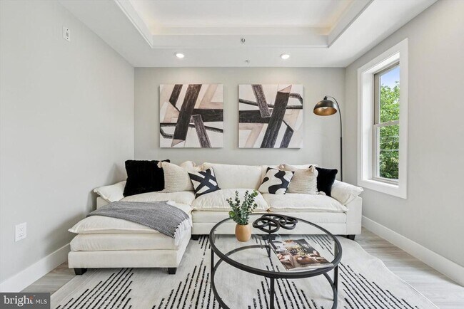 Building Photo - 2401 N 2nd St