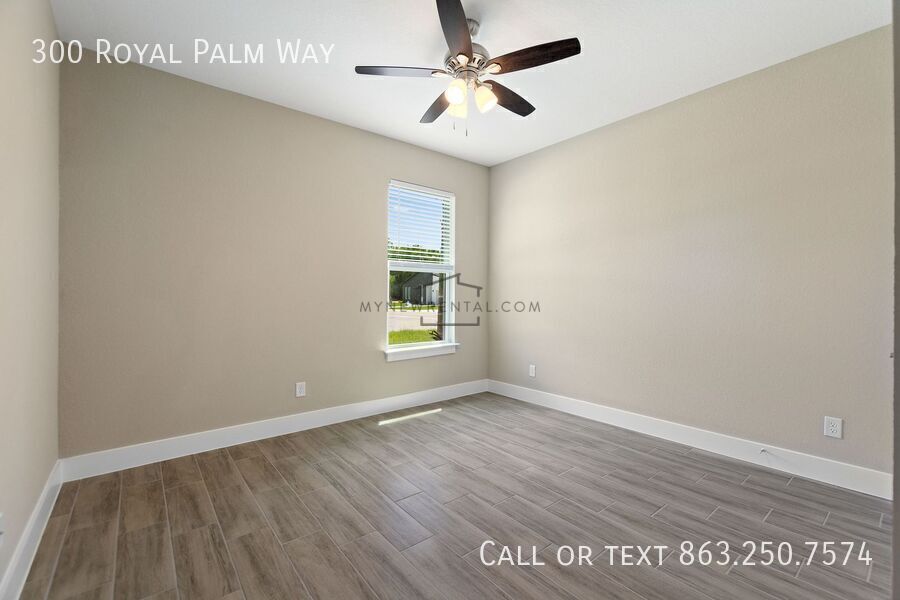 Building Photo - 300 Royal Palm Wy