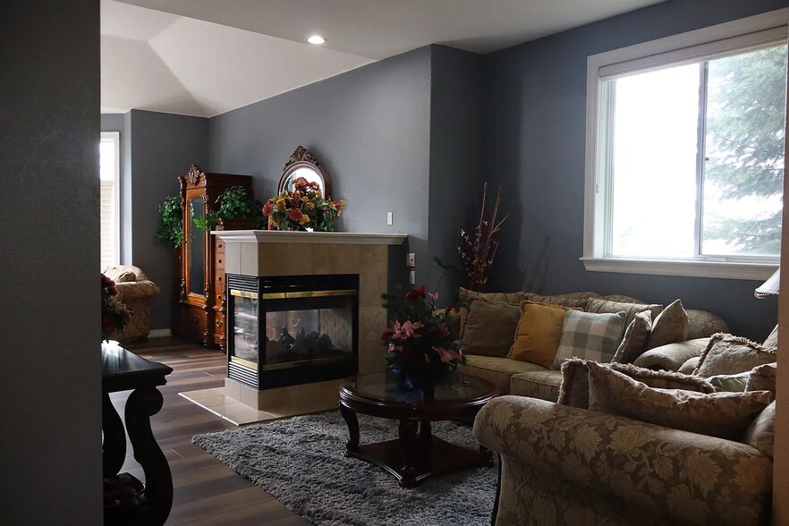 Building Photo - 10561 Lieter Pl