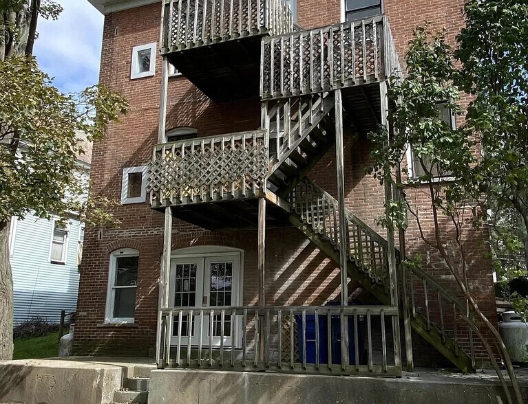 Building Photo - 15 North St