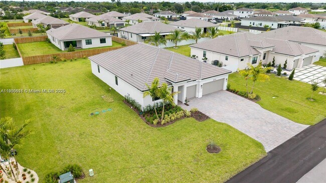 Building Photo - 30707 SW 193rd Ave