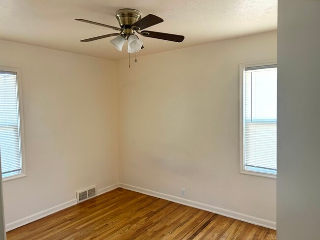 Building Photo - 1025 Tyler Ave